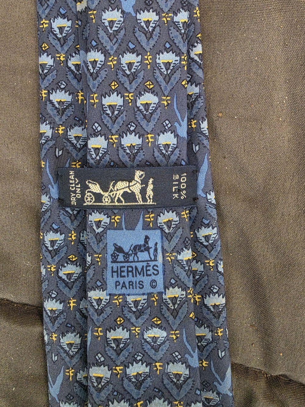 AUTHENTIC Hermes Blue Patterned 100% Silk Tie